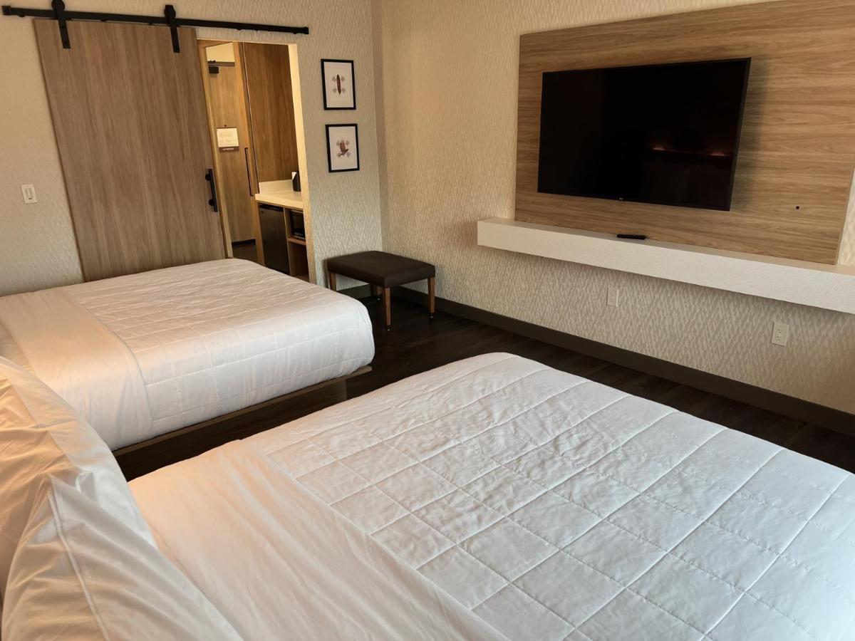Wyndham Garden Redwood Valley - Ukiah Екстер'єр фото