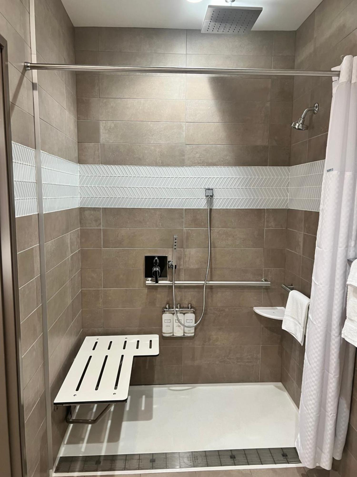 Wyndham Garden Redwood Valley - Ukiah Екстер'єр фото
