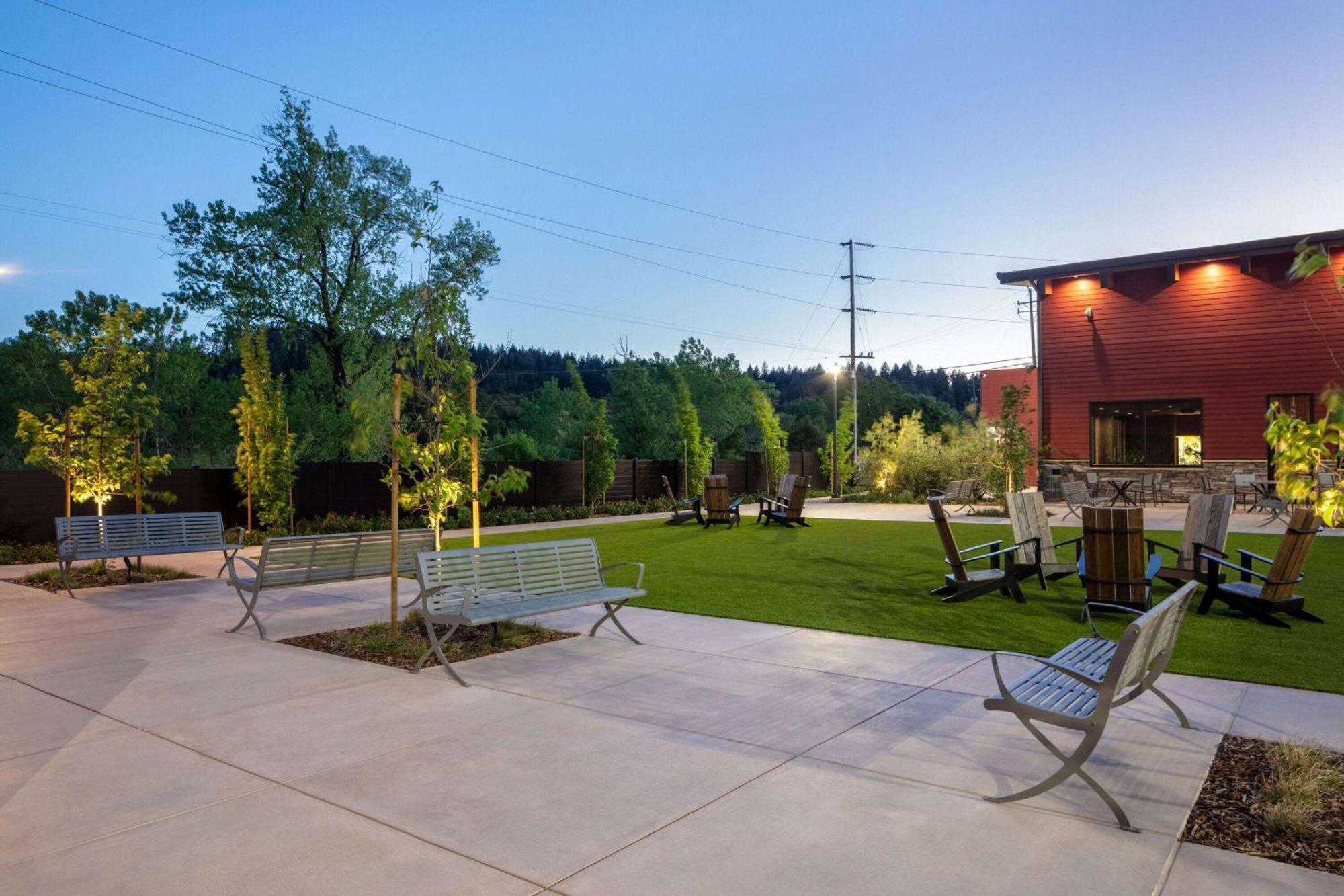 Wyndham Garden Redwood Valley - Ukiah Екстер'єр фото